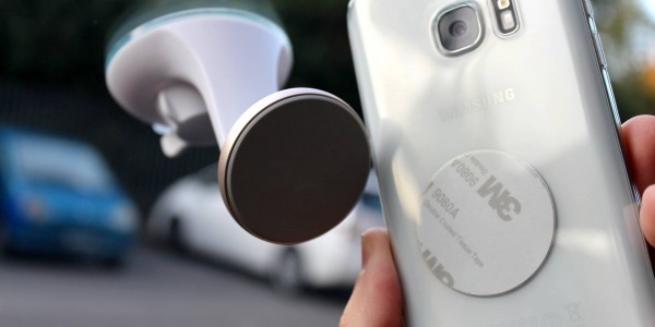 Supporto smartphone magnetico con ventosa per auto